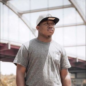 Meet your Posher, Delawrence